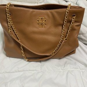 Tory Burch tan should purse